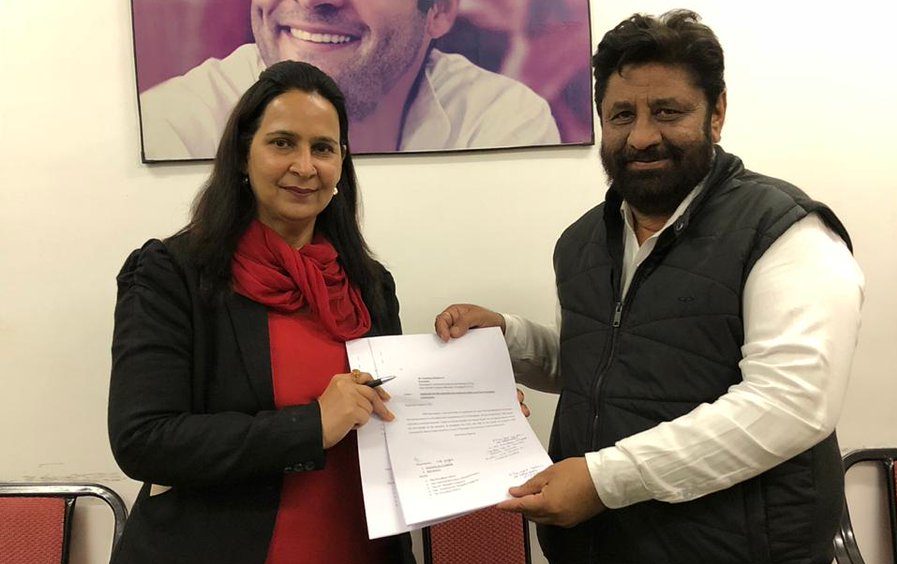 चंडीगढ़ से कांग्रेस के टिकिट पर किरण खेर के खिलाफ चुनाव लड़ सकती हैं सिद्धू की पत्नी