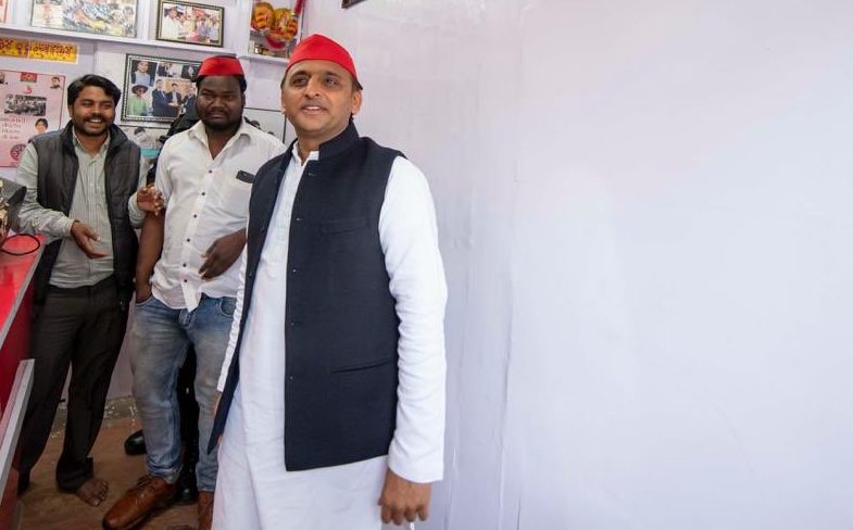 कांग्रेस को गठबंधन में शामिल करने को लेकर अखिलेश ने कही ये बात