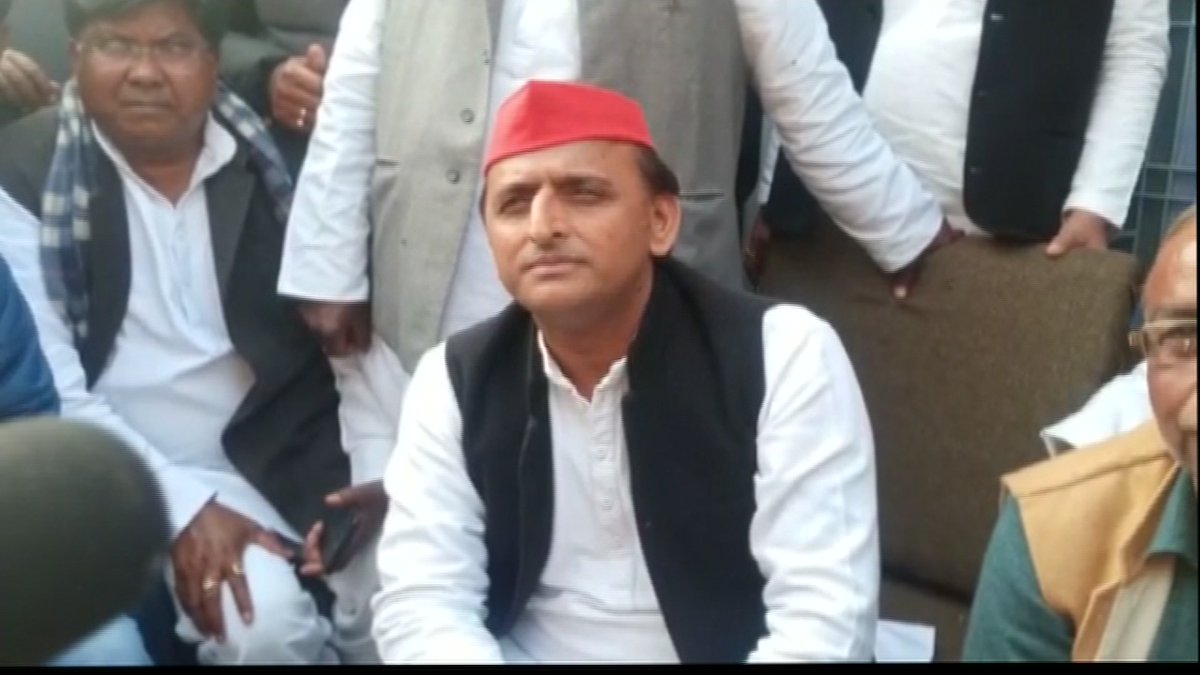 कांग्रेस के साथ मिलकर ही लड़ा जाएगा 2027 का चुनाव : अखिलेश