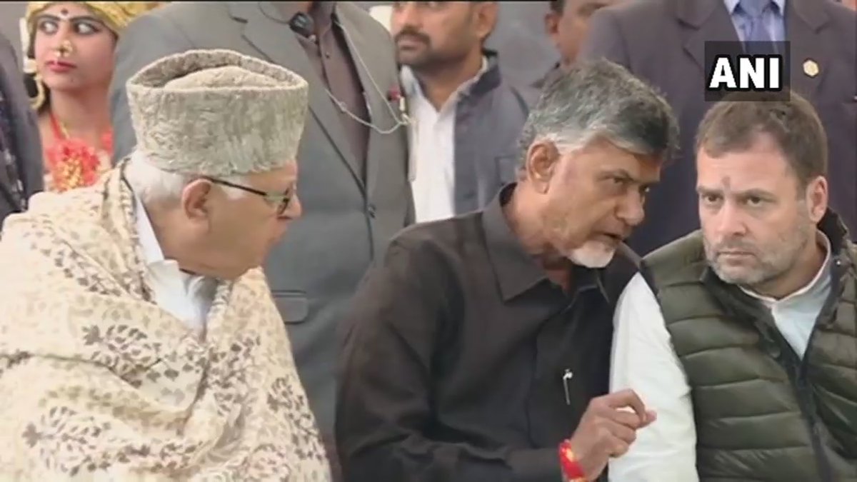 अब अनशन पर चंद्रबाबू नायडू, राहुल-मनमोहन भी पहुंचे, समर्थन का एलान