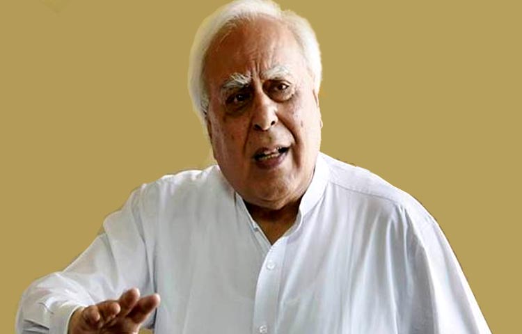 फिल्म अभी बाकी है वाले पीएम मोदी के बयान पर सिब्बल बोले ‘हमे बाकी फिल्म नहीं देखनी’