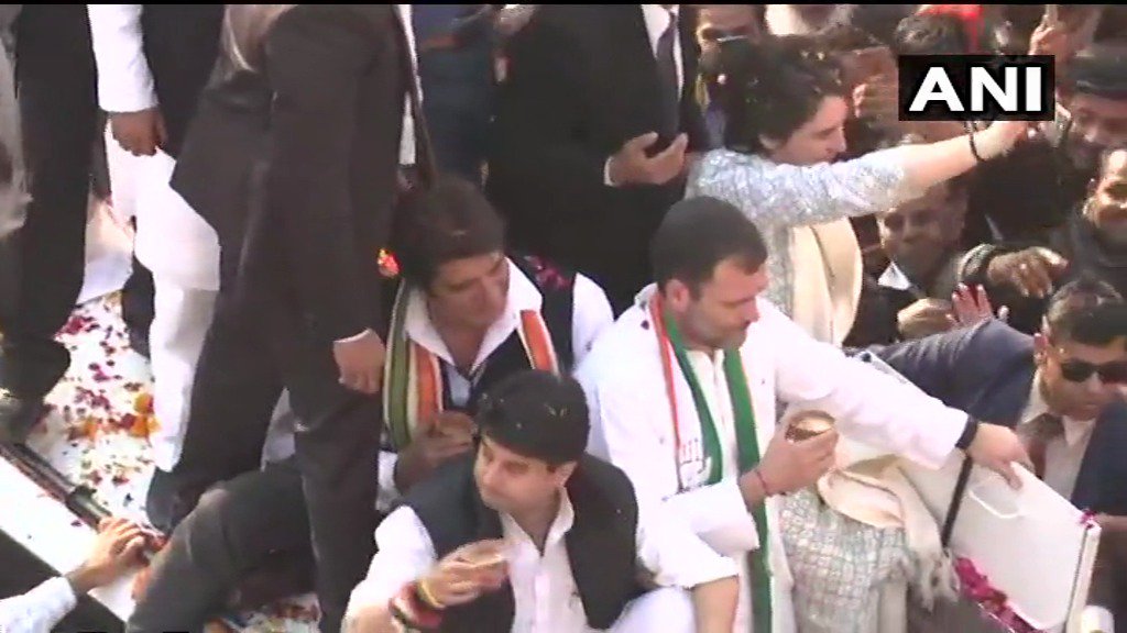 रोड शो के दौरान राहुल बोले: लोकसभा चुनाव ही नहीं, विधानसभा चुनाव भी जीतना हमारा लक्ष्य