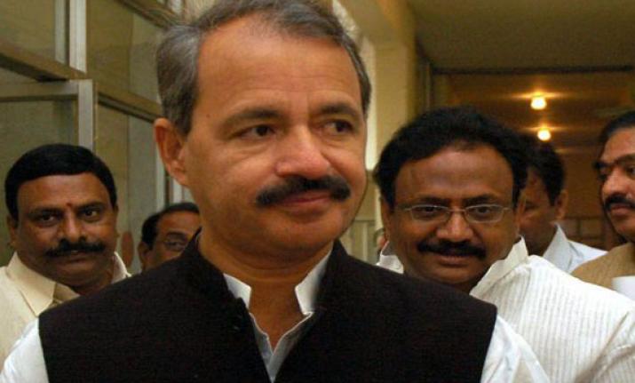 अमरोहा से राशिद अल्वी का टिकिट कटा
