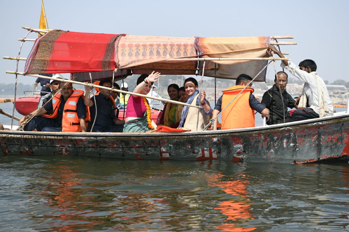 प्रियंका ने प्रयागराज से शुरू की गंगा यात्रा, देश की 80 सीटें निशाने पर