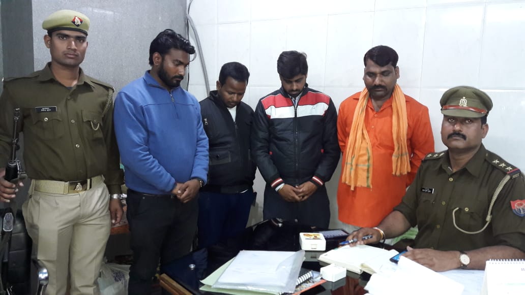 भगवा की आड़ में गुंडागर्दी, कश्मीरियों पर हमला करने वाले पहुंचे जेल