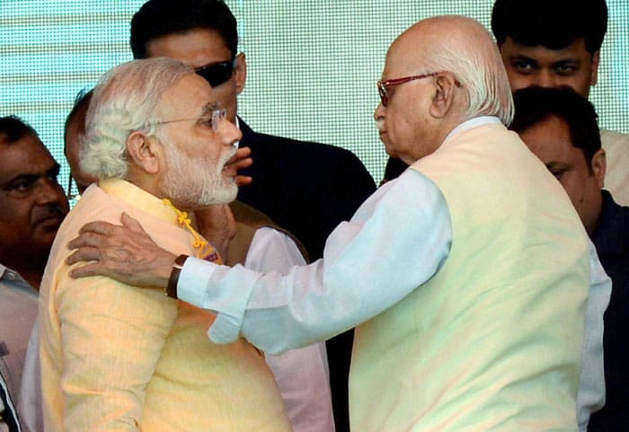 बीजेपी की पहली लिस्ट जारी, आडवाणी का टिकिट कटा