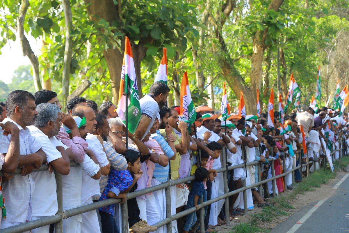 लाइव: वायनाड सीट पर राहुल ने किया नामांकन, रोड शो शुरू