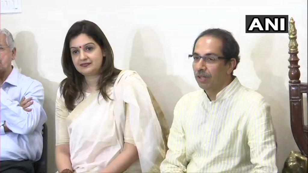 प्रियंका चतुर्वेदी ने कांग्रेस छोड़ी, शिवसेना में शामिल