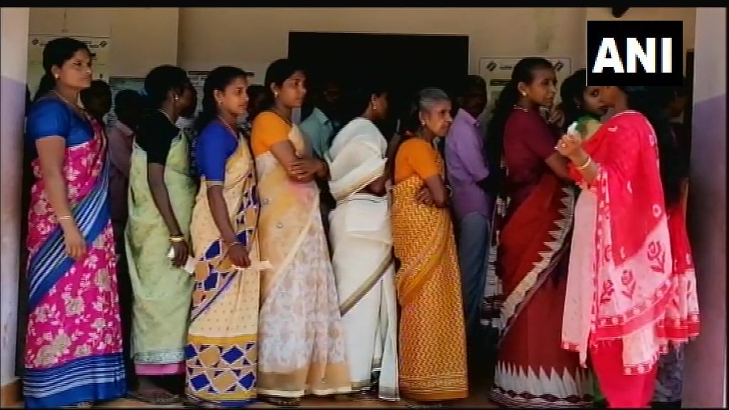 तीसरे चरण का चुनाव पूरा, शाम 5 बजे तक 61.31 फीसदी मतदान