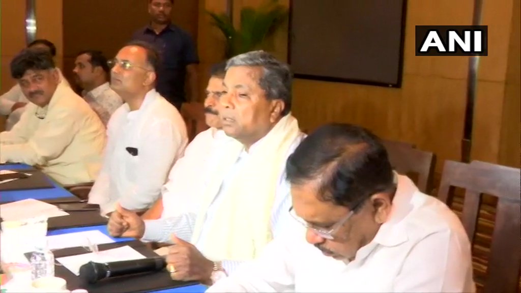 कर्नाटक में असंतुष्ट विधायकों से बातचीत के बाद कांग्रेस ने कहा “ऑल इज वेल”
