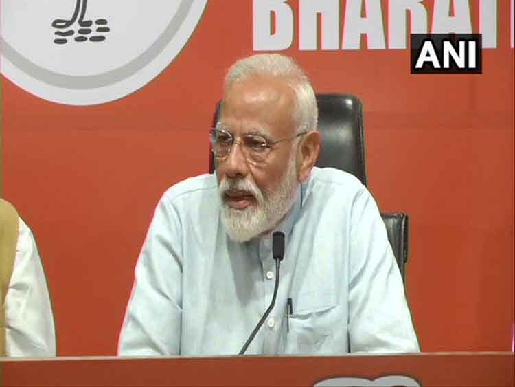 5साल में पहली बार मीडिया के सामने आये मोदी, लेकिन प्रेस कांफ्रेंस के नाम पर हुई खानापूर्ति