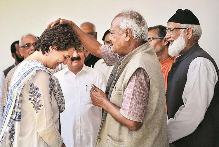 वाराणसी: आमने सामने की लड़ाई के लिए कांग्रेस ने बदली रणनीति