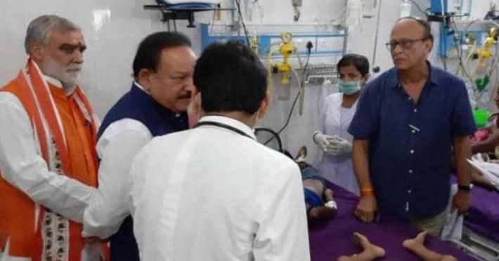 बिहार में दिमागी बुखार से अब तक सौ बच्चो की मौत, केंद्र और राज्य के मंत्रियों के खिलाफ मुकदमा