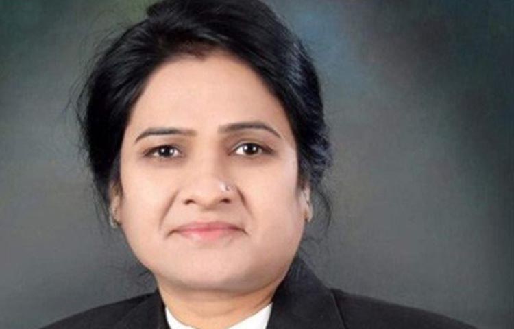 आगरा: यूपी बार काउंसिल अध्यक्ष की कोर्ट परिसर में दिन दहाड़े ह्त्या