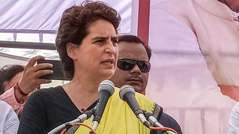 आगरा के मेयर का पत्र- हालात चीन के वुहान जैसे होने का डर, प्रियंका ने योगी सरकार को घेरा