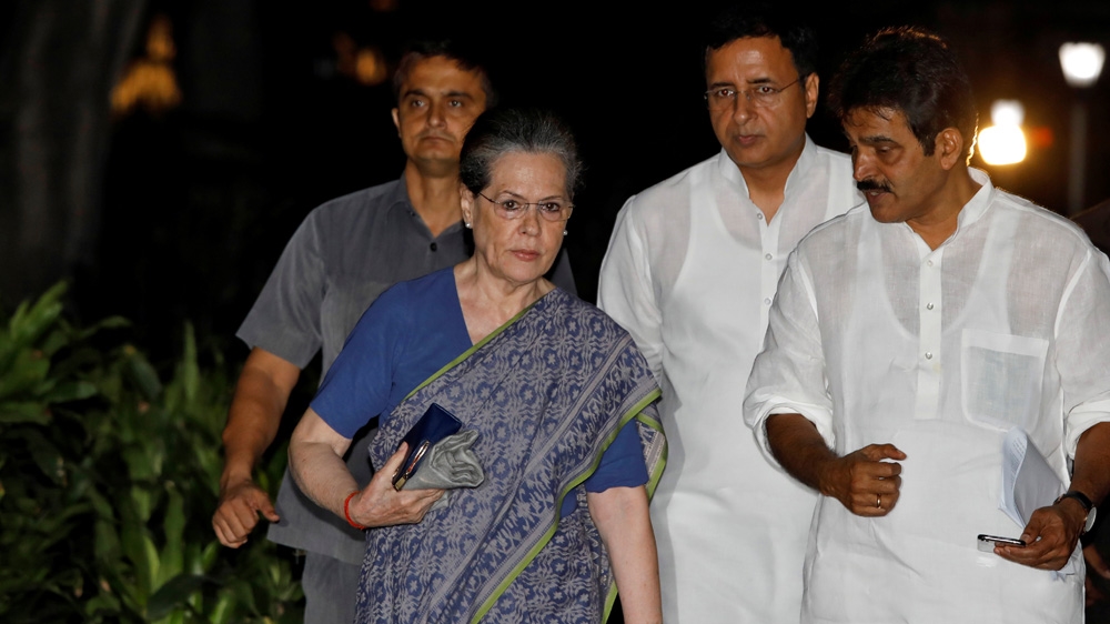 राजस्थान पर हाईकमान सख्त, गहलोत समर्थक 3 विधायकों पर होगी कार्रवाही! पायलट दिल्ली पहुंचे