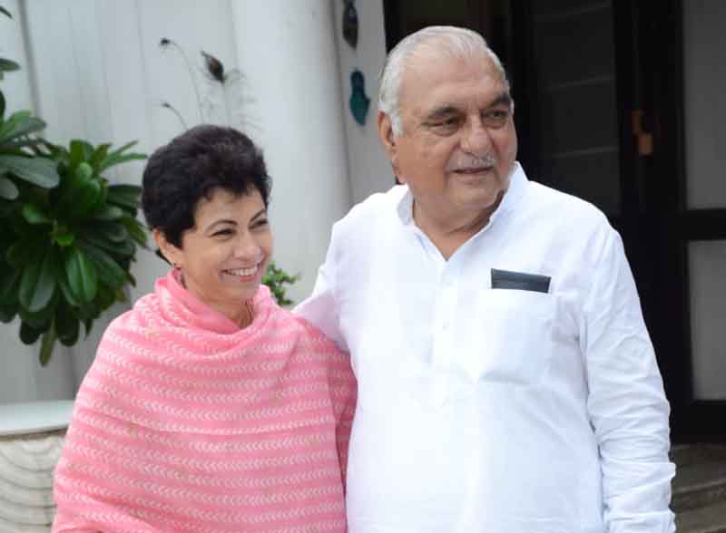 प्रदेश कांगेस अध्यक्ष ने स्वीकारा: बीजेपी, जेजेपी और निर्दलीय विधायक संपर्क में