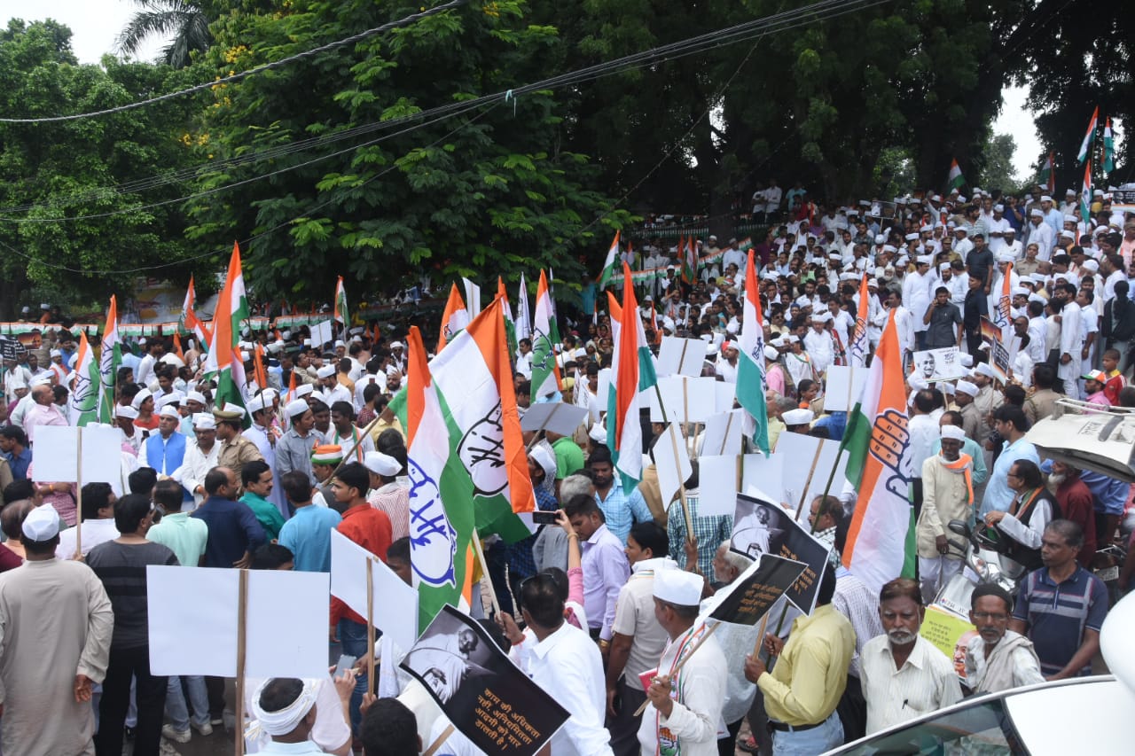 आर्थिक मंदी को लेकर कांग्रेस करेगी 57 प्रेस कांफ्रेंस, देशभर में करेगी प्रदर्शन