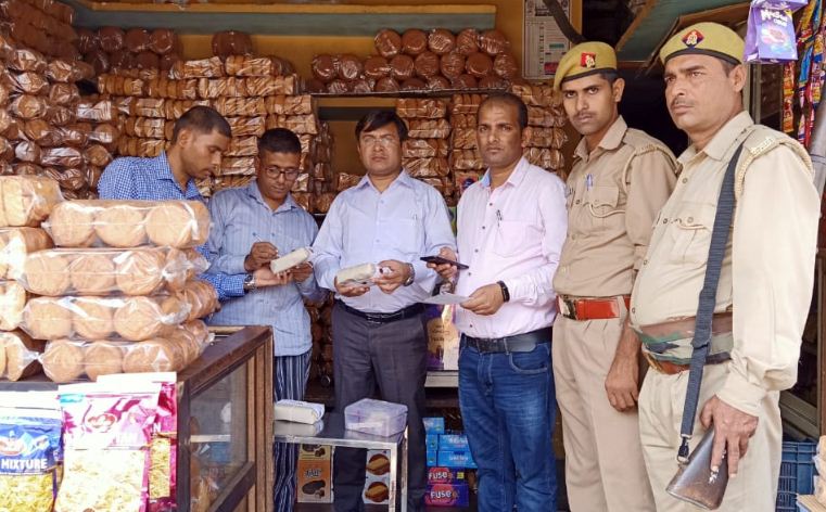 त्योहारों के मद्देनजर जिलाधिकारी के निर्देश पर सक्रिय हुआ फूड विभाग, मिलावटखोरों पर शिंकजा