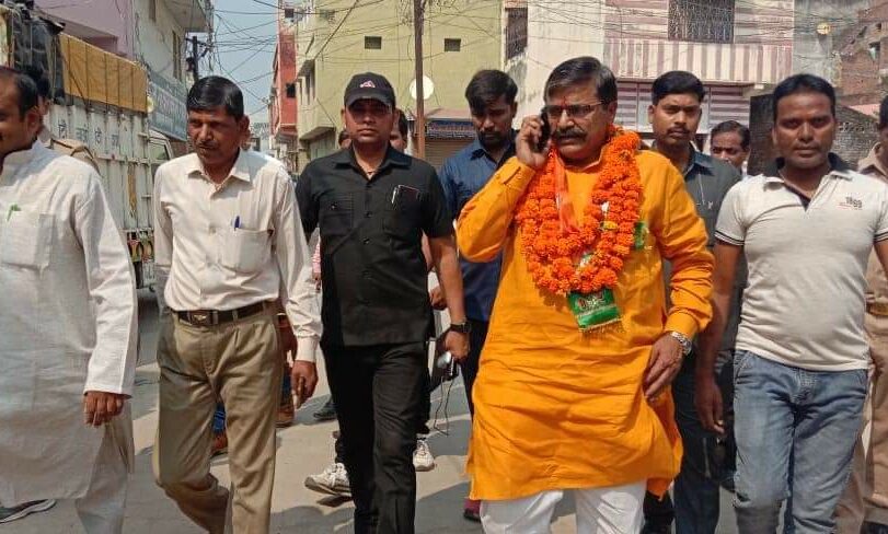 रामपुर उपचुनाव: प्रचार में दिन रात जुटे हैं नगर विकास राज्यमंत्री महेश चन्द्र गुप्ता