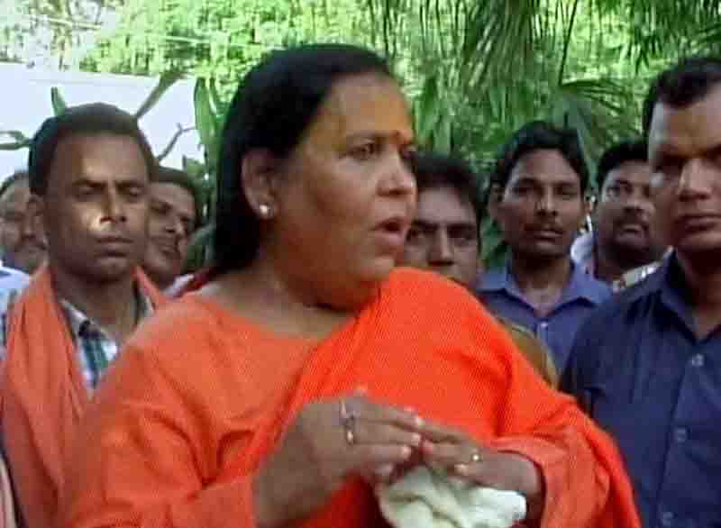 कांडा से समर्थन पर घिरी बीजेपी, पार्टी के नेताओं ने ही उठाये सवाल