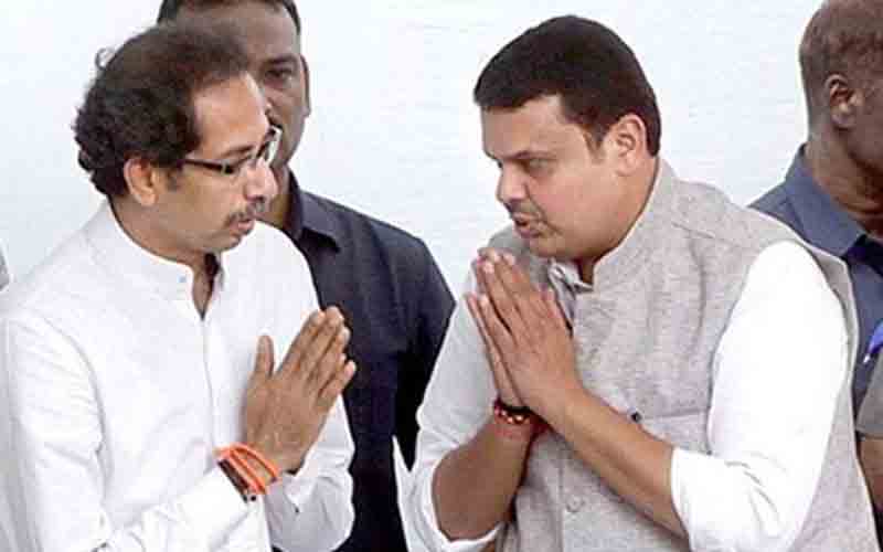 महाराष्ट्र में फिर फंसा पेंच: ढाई साल अपना सीएम बनाने पर अड़ी शिवसेना, कांग्रेस ने भी खेला दांव