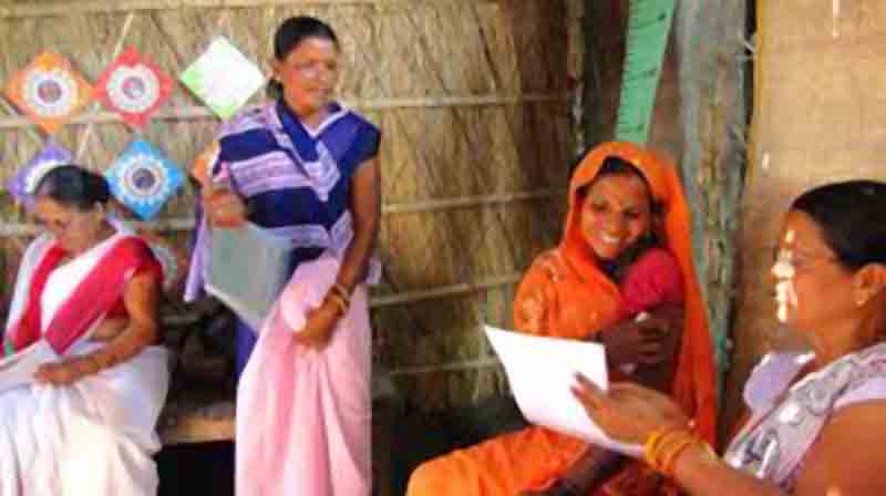 नवजात देखभाल सप्ताह शुरु: वीएचएसएनडी पर महिलाओं ने सीखे नवजात की देखभाल के गुर