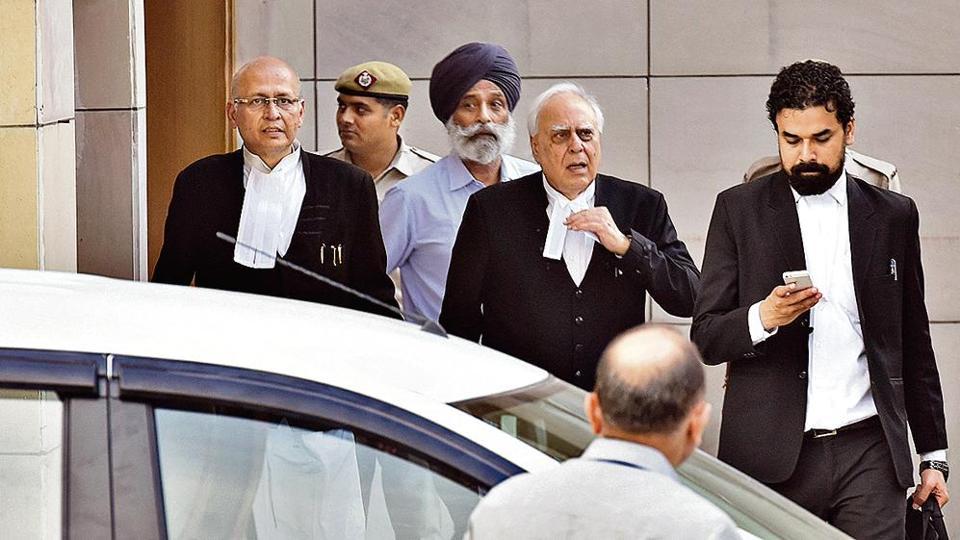 महाराष्ट्र मामला पहुंचा सुप्रीमकोर्ट, सभी पक्षों को नोटिस जारी, सोमवार को होगी सुनवाई