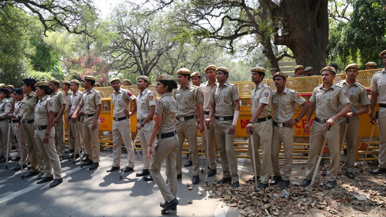 शाहीन बाग़ में आज रात पुलिस कार्रवाही का संदेह, पुलिस कर सकती है ताकत का इस्तेमाल