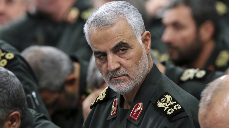 Syria awards top Medal of Honor to Martyr Soleimani
