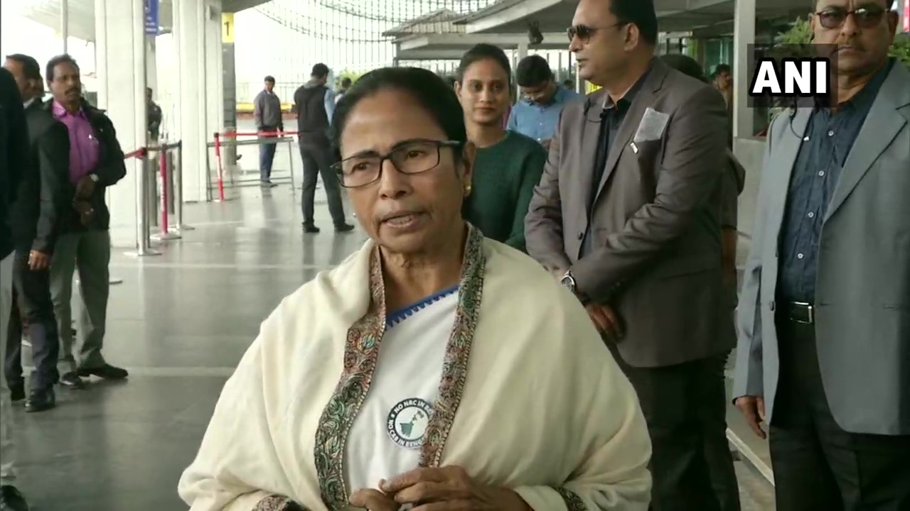 ममता की राज्य सरकारों से अपील: एनपीआर लागू करने से पहले करें इसका अध्यन