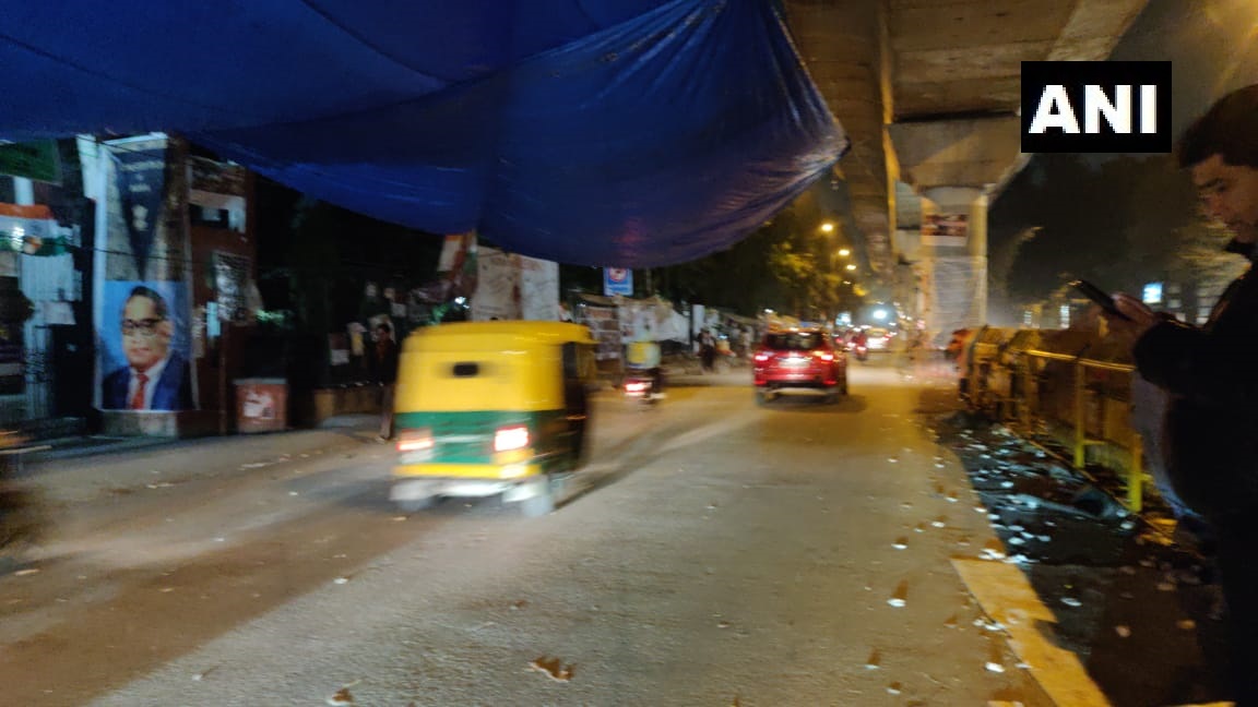 मतदान के मद्देनज़र प्रदर्शनकारियों ने खाली किया जामिया के गेट नं 7 का रास्ता