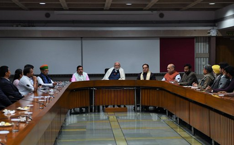 सीएए पर पीएम मोदी ने एनडीए सांसदों से कहा- मजबूती से आक्रमक जवाब दें