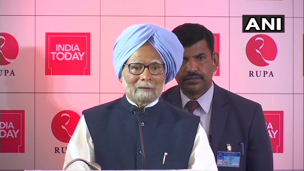 मोदी सरकार ‘मंदी’ शब्द को ही मानने के लिए तैयार नहीं: मनमोहन सिंह