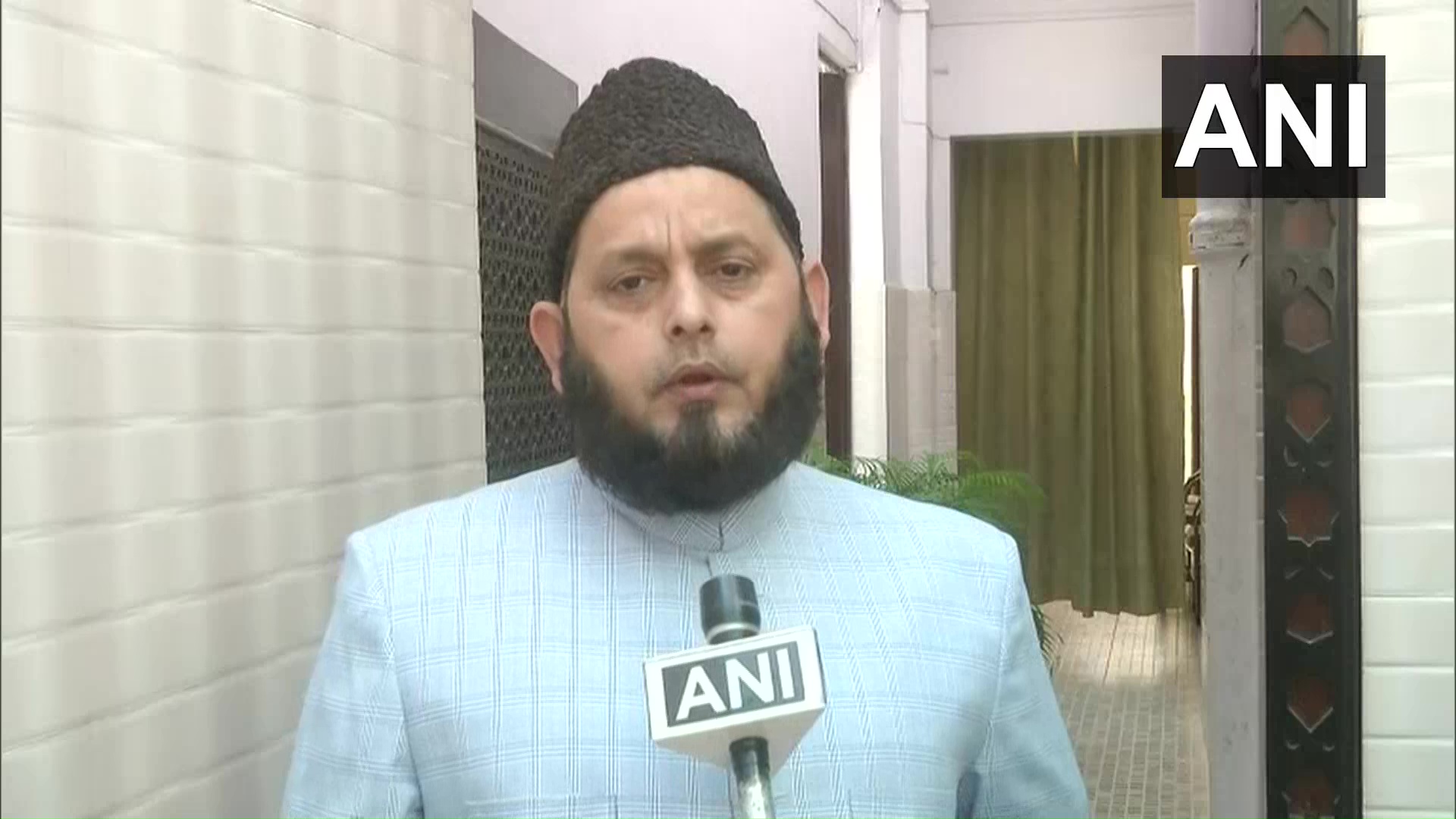 लॉकडाउन की अवधि बढ़े  तो अपने घर में ही पढ़ें तरावीह: मुस्लिम धर्मगुरु