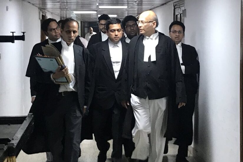 सुप्रीमकोर्ट में बहस जारी, फ्लोर टेस्ट के लिए मांगी दो हफ्ते की मोहलत