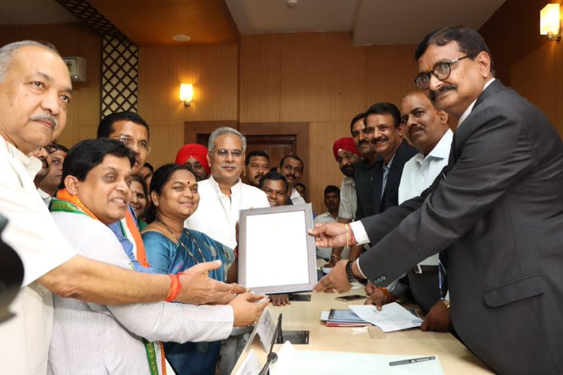 राज्य सभा चुनाव: कांग्रेस के तीन और बीजेपी के दो उम्मीदवार निर्विरोध चुने गए