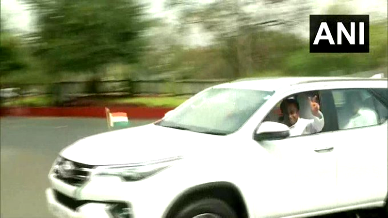 राज्यपाल से मुलाकात के बाद कमलनाथ बोले ‘सरकार को कोई खतरा नहीं’