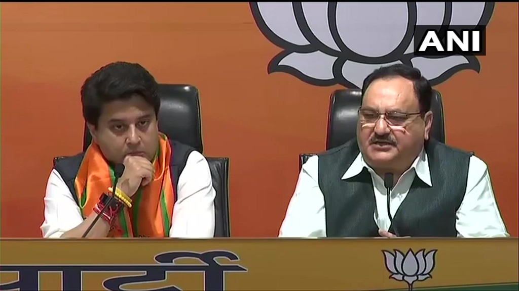 बीजेपी में शामिल हुए ज्योतिरादित्य, पीएम मोदी, शाह का किया धन्यवाद