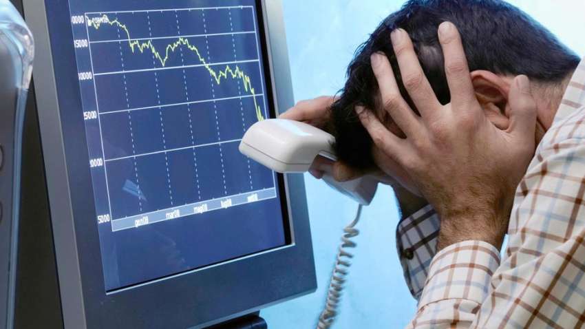 एक घंटे में निवेशकों के 10 लाख करोड़ रुपये डूबे, और महंगा हुआ डॉलर