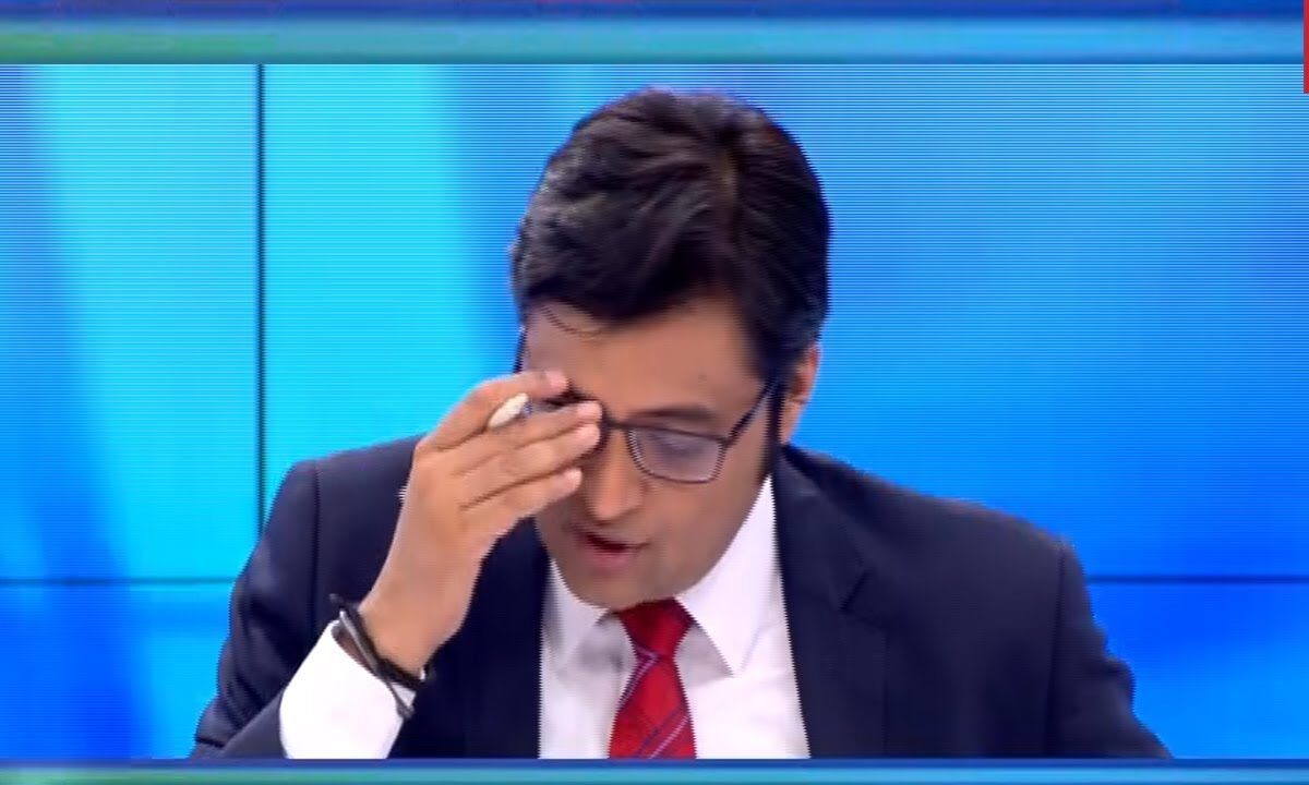 अर्नब गोस्वामी और रिपब्लिक को 200 करोड़ की मानहानि का नोटिस