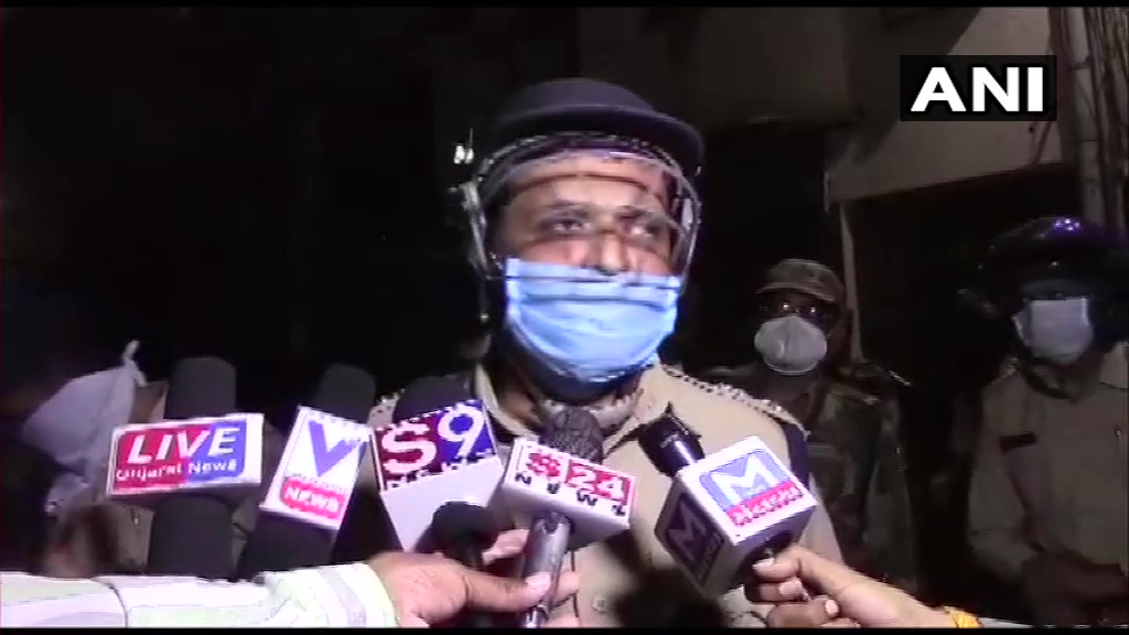 सूरत में फिर सड़क पर उतरे प्रवासी मजदूर, कहा ‘हमें वापस भेजने का इंतजाम करे सरकार’