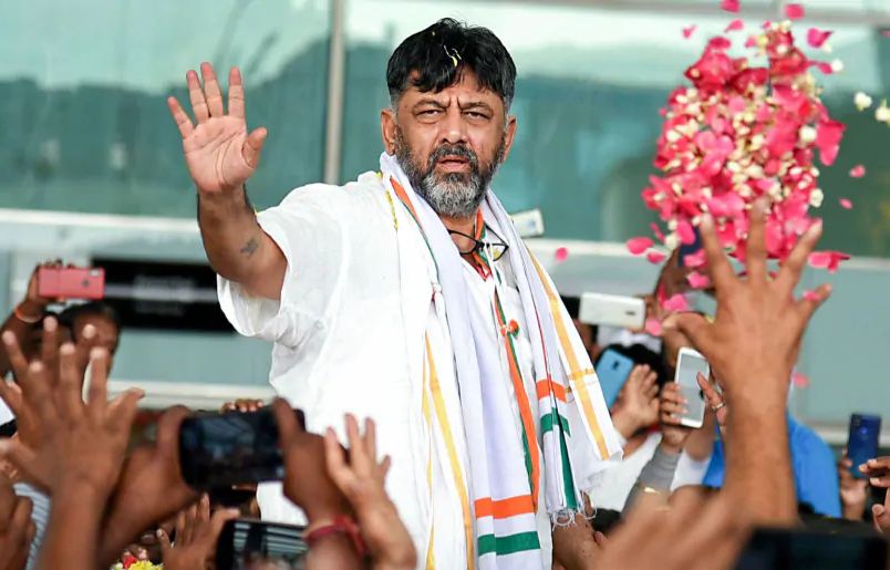 कर्नाटक: प्रदेश कांग्रेस अध्यक्ष डीके शिवकुमार के ठिकानो पर सीबीआई की छापेमारी