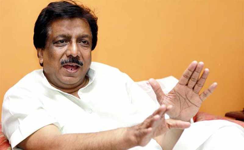 पूर्व सांसद और वरिष्ठ पत्रकार की कोशिशों के बाद भी नहीं मिला वेंटिलेटर, भतीजी की मौत