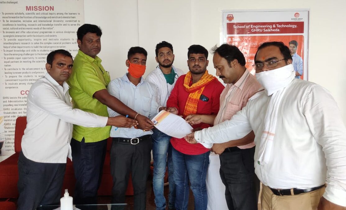 एबीवीपी ने जीएच रायसोनी यूनिवर्सिटी प्रबंधन को विद्यार्थियों की मांगो का सौपा ज्ञापन