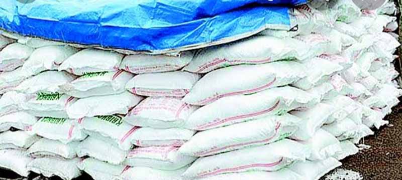 यूरिया की कालाबाजारी: 270 की बोरी 500 में बेच रहे लाइसेंसधारी व्यापारी, प्रशासन मौन