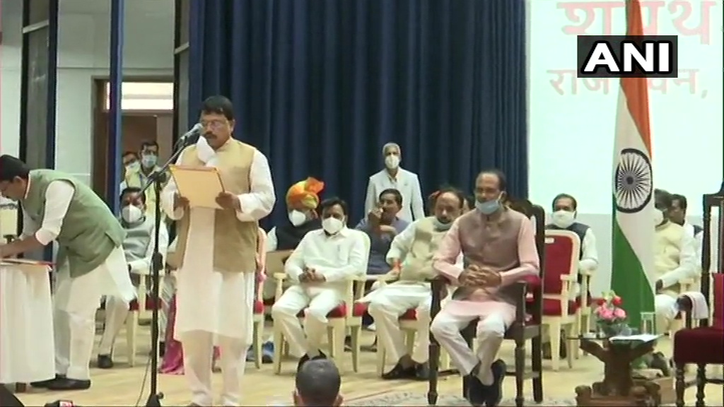 शिवराज मंत्रिमंडल का विस्तार, 9 सिंधिया समर्थक सहित 28 मंत्रियों ने ली शपथ