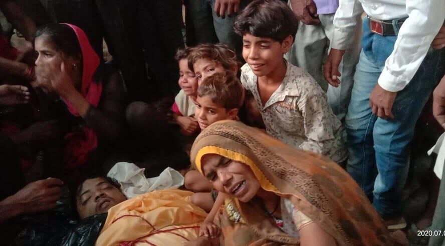 सड़क के विवाद में दबंगों द्वारा पीटे गये प्रधान पति की ईलाज के दौरान मौत, पुलिस जांच में जुटी