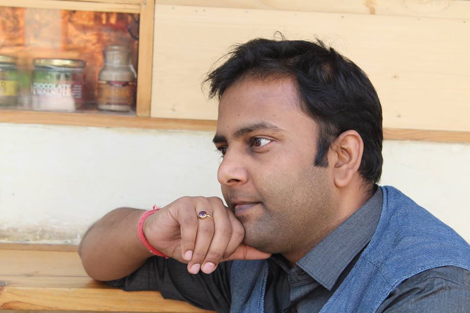 सलिल सरोज की ग़ज़ल: निभाना आ गया है