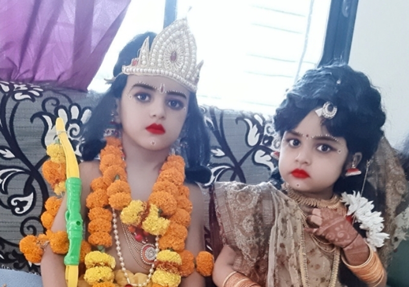 हर घर मे श्रीराम, जानकी की वेश भूषा में सजे नन्हें-मुन्हें बच्चे